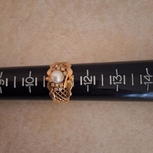 14k Yellow Gold Pearl Ring